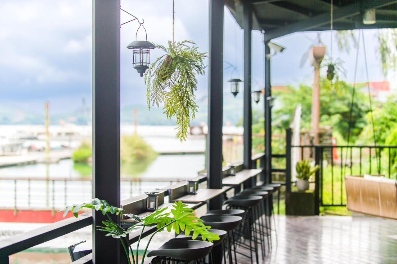 Shui Yang Boatel Hotel Yuchi Bagian luar foto