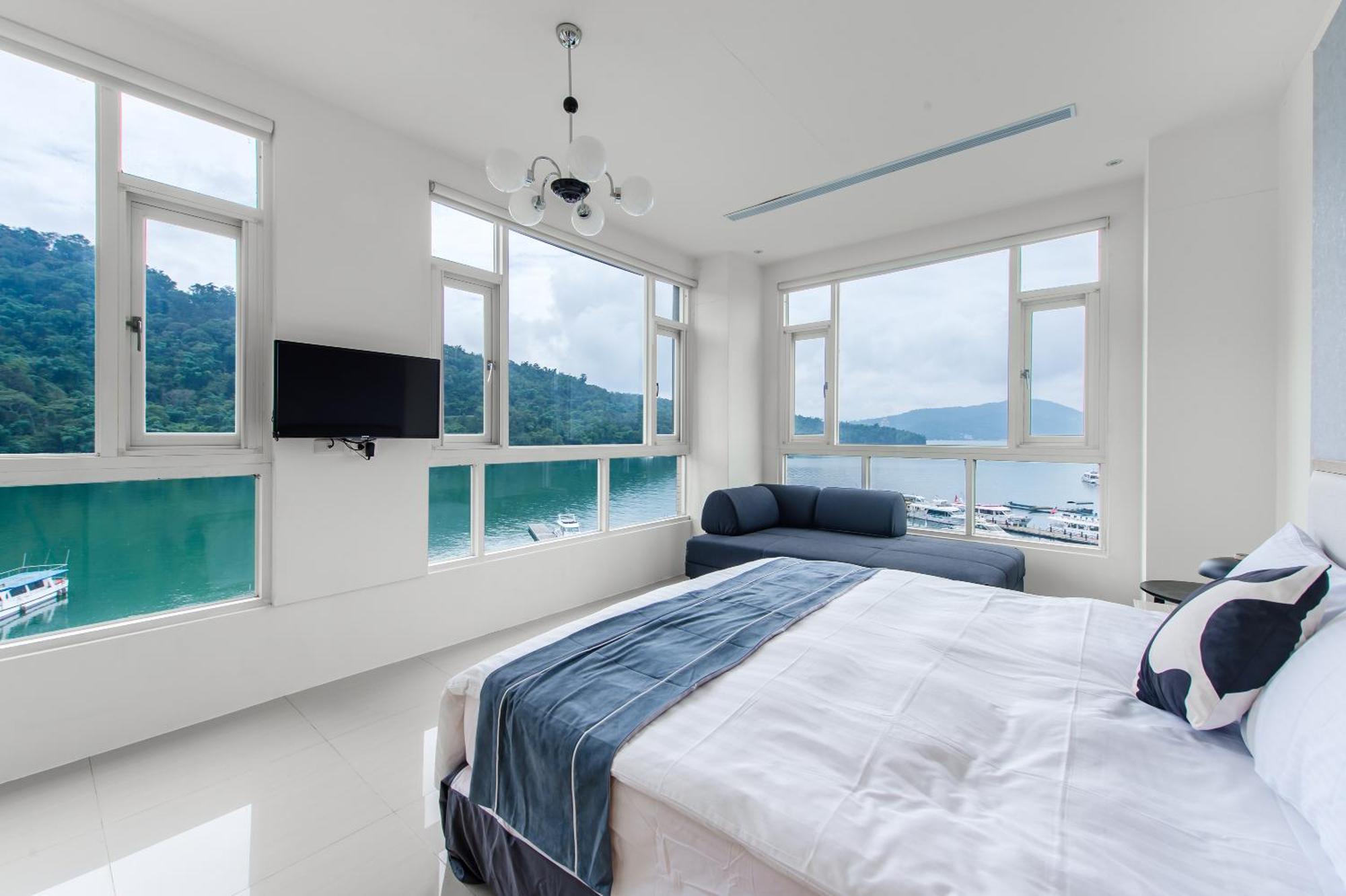 Shui Yang Boatel Hotel Yuchi Bagian luar foto