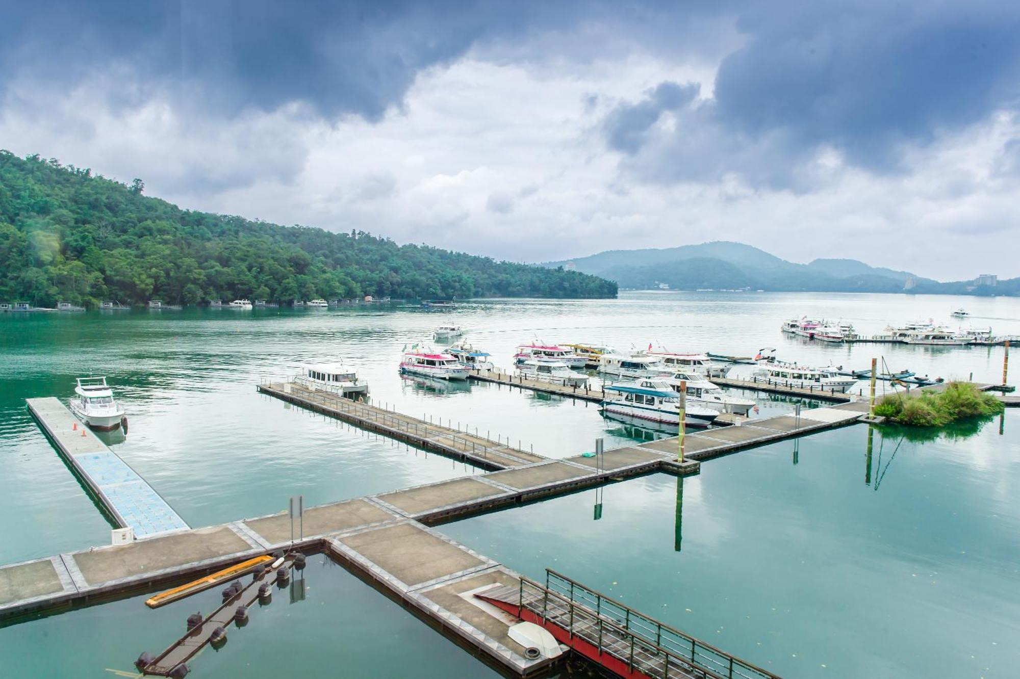 Shui Yang Boatel Hotel Yuchi Bagian luar foto