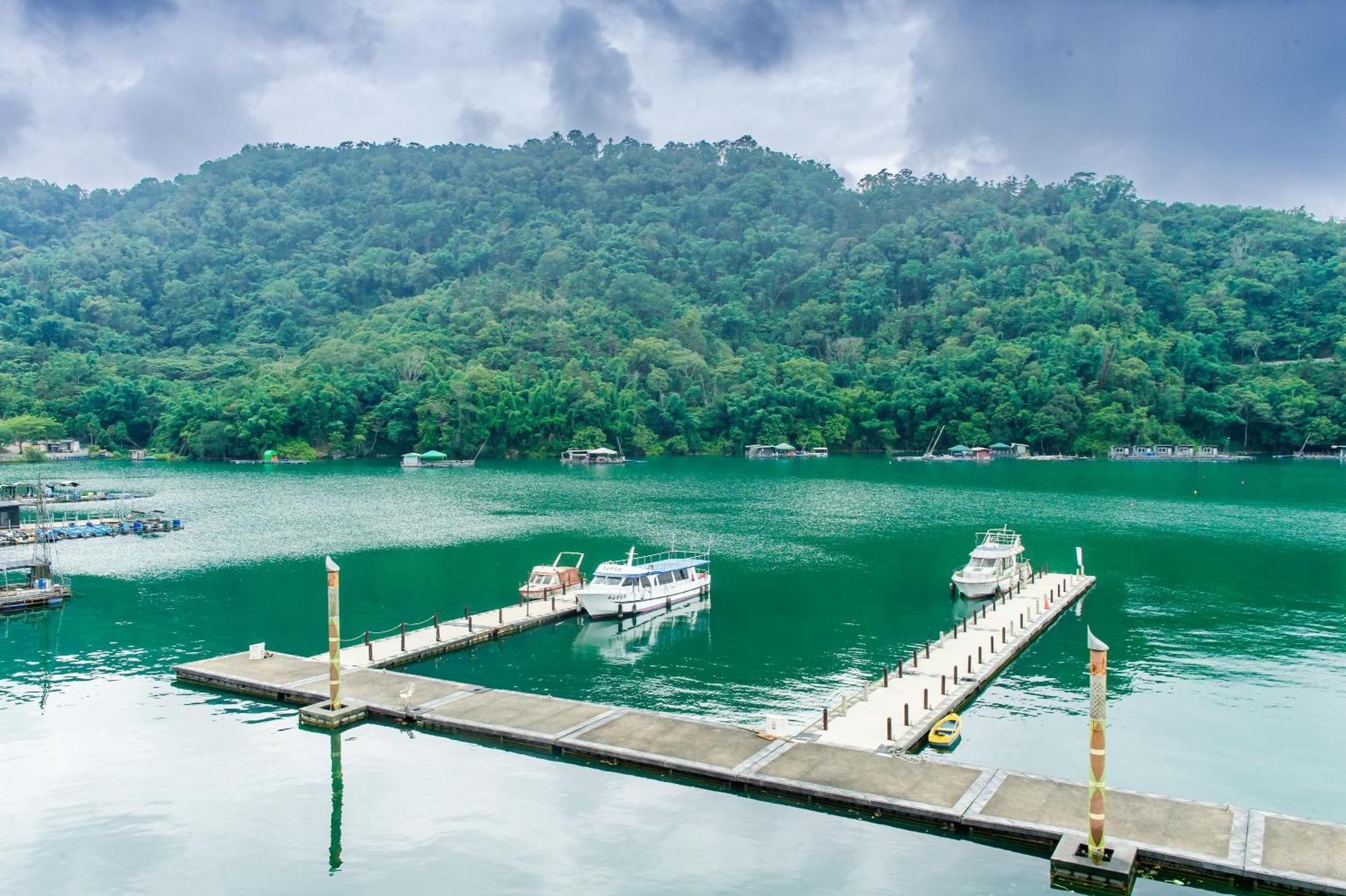 Shui Yang Boatel Hotel Yuchi Bagian luar foto